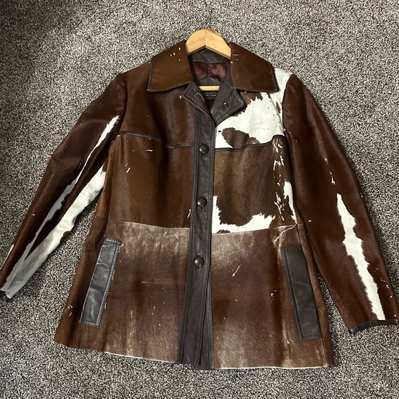 Rare 1970’s Vintage Danaya Cowhide Hair & Leather Jacket in a size 8 - Picture 3 of 13